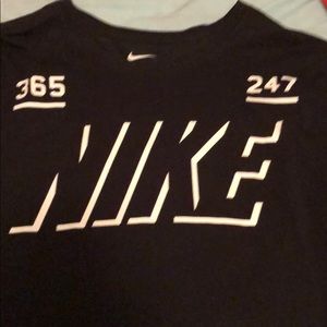 Nike t